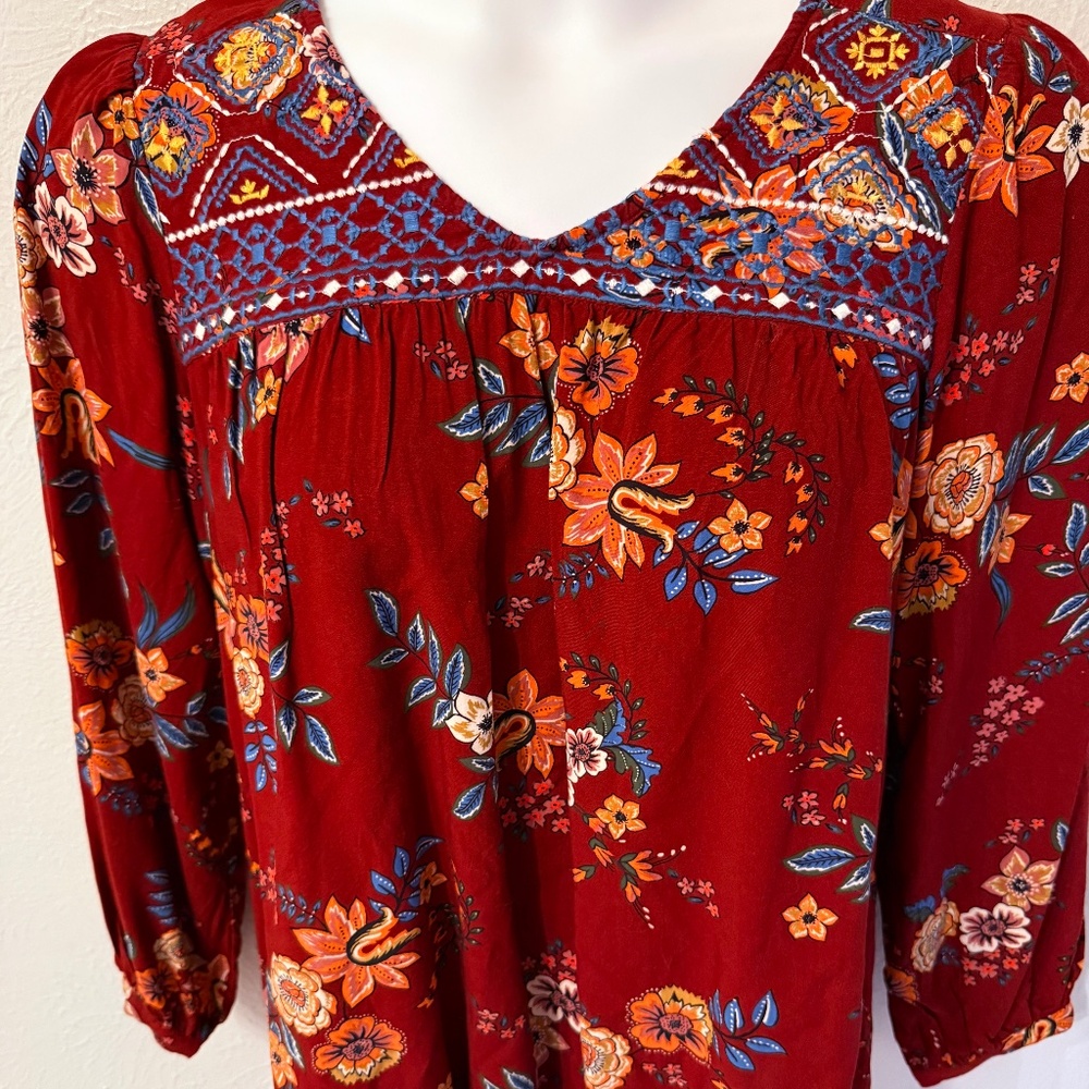 Beach Lunch Lounge Long Sleeve Floral Embroidered Pullover Blouse size M